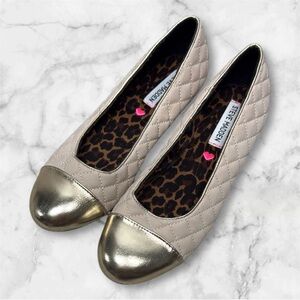 Steve Madden Women's Quilted Gold and Tan Flats sz 8